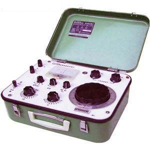 UJ33A��ֱ���λ��Ӌ