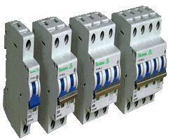 ML7-63��ϵ��С�͔�·��