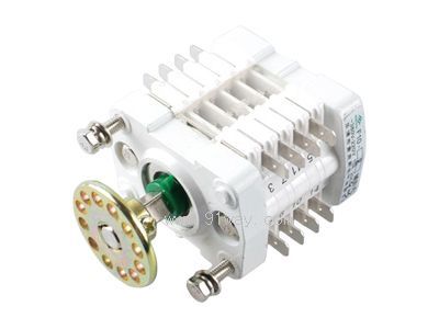 F10-8III���o���_�P