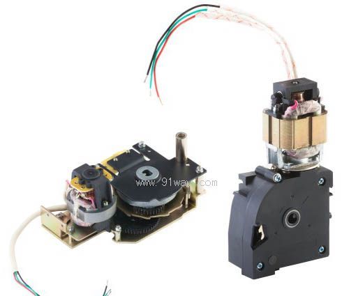 CDW��ܔ�·��늄Ӳ����C��